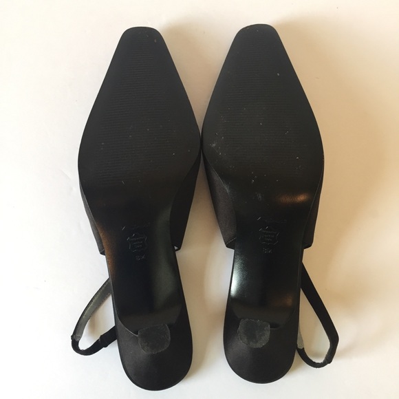 Nina Beaded Point Toe Heels Black Size 8M - Picture 7 of 8